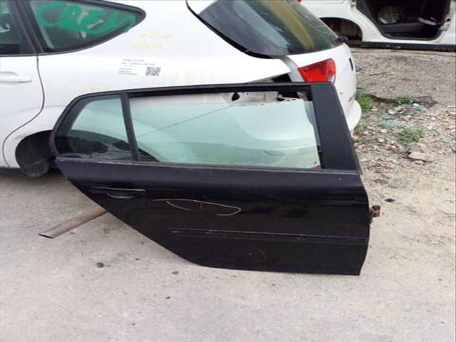 Puerta Trasera Derecha Volkswagen Golf 1.6