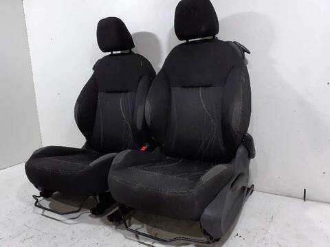 Foto 2ª: Asientos Traseros Peugeot 208 ACTIVE 68CV 50KW [8H01] (2013)