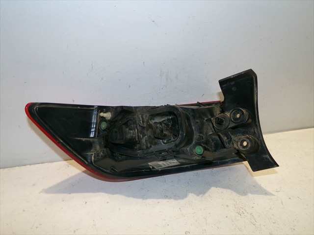 Foto 3ª: Piloto Trasero Derecho Renault Clio 1.5 DCI CLIO IV 2013-2016 [K9KC6] (2014)