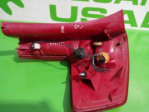 Foto 2ª: Piloto Trasero Derecho Citroen C4 1.6 16V HDI 90CV [9HXDV6ATED4] (2004)