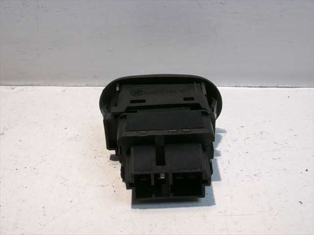 Foto 3ª: Botonera Elevalunas Citroen C3 1.1 G 2002-2010 [HFX] (2006)