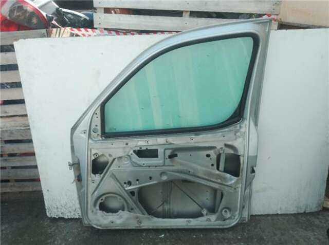 Foto 3ª: Puerta Delantera Derecha Peugeot Partner 1.9 D [WJY (DW8B)]