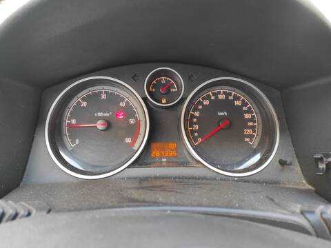 Cuadro de Instrumentos Opel Astra Z17DTH