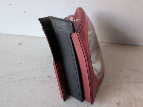 Foto 3ª: Piloto Trasero Derecho Volkswagen Passat BKP (2007)