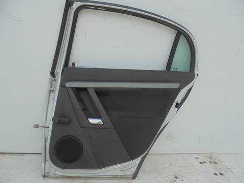 Foto 2ª: Puerta Trasera Derecha Opel Vectra CLUB BERLINA 122CV 90KW [Z18XE] (2004)