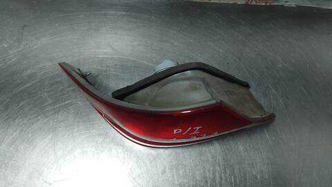 Foto 3ª: Piloto Trasero Izquierdo Mercedes Clase C 160 180 COMPRESSOR 203.046) BERLINA 143CV 105KW [M271946] (2003)