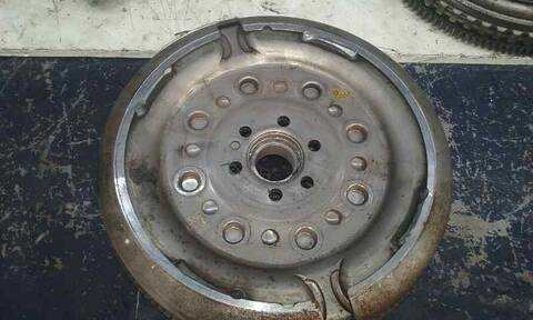 Foto 3ª: Volante Motor Volkswagen Passat 2.0 TDI 140CV 103KW (2010)