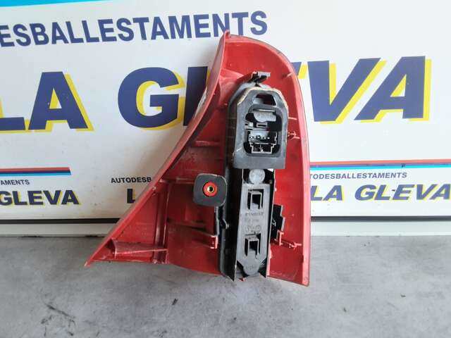 Foto 2ª: Piloto Trasero Izquierdo Renault Clio 1.5 DCI (1998)