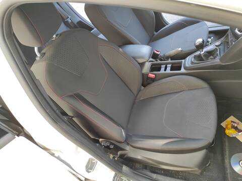 Asiento Delantero Derecho Ford Focus M1DD BERLINA