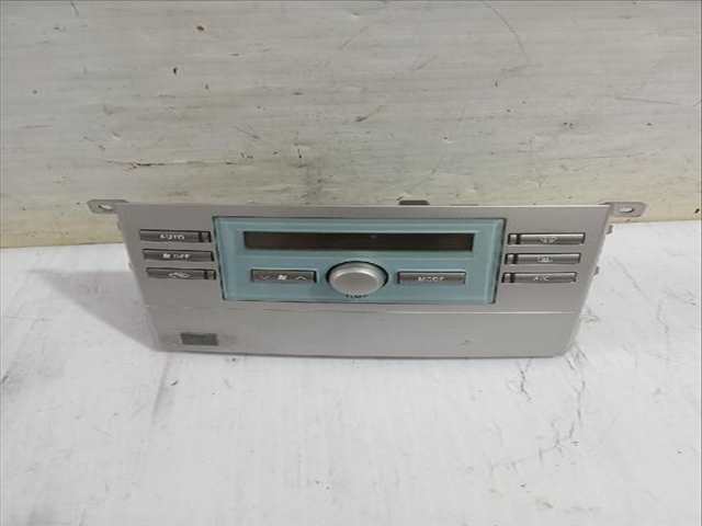 Foto 2ª: Mando Climatizador Toyota Corolla 2.2 D-4D AUR10_) 177CV [2AD-FHV] (2004)