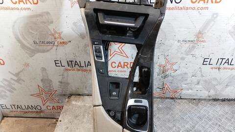 Foto 4ª: Consola Central Bmw Serie 5 518 520 D 184CV 135KW [N47D20C] (2015)