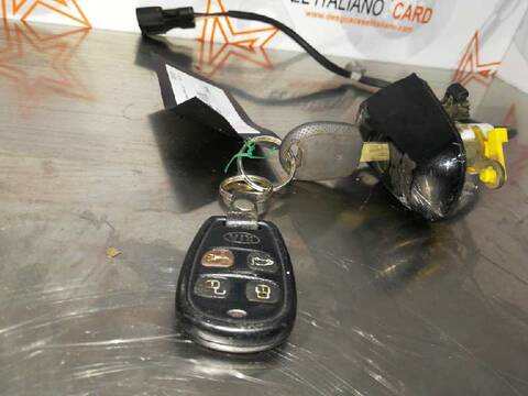 Foto 4ª: Cerradura Puerta Delantera Izquierda Kia Sorento 139CV 102KW (2002)