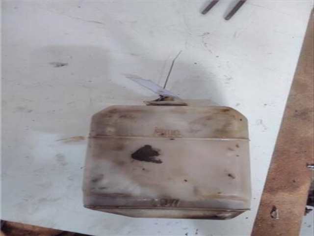 Deposito Expansion Toyota Hiace 2.2 COMBI 2 PLAZAS) [2.2 LTR. 49KW DIESEL]