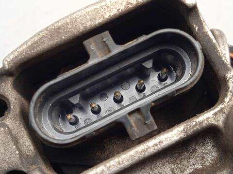 Foto 3ª: Alternador Volvo FL 7.2 DIESEL 241CV 177KW