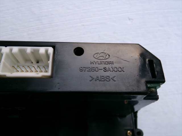 Foto 3ª: Mando Calefacción A. A. Hyundai Trajet 2.0 CRDI 2000-2008 [D4EA] (2003)