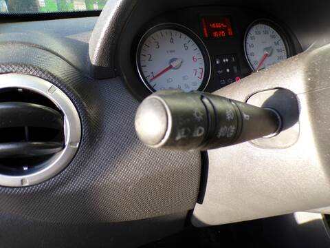 Foto 2ª: Mando Luces Dacia Sandero D4F F7 (2010)