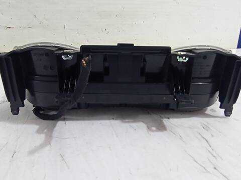 Foto 3ª: Cuadro de Instrumentos Volkswagen Golf COMFORTLINE BLUEMOTION AUT. 150CV (2013)