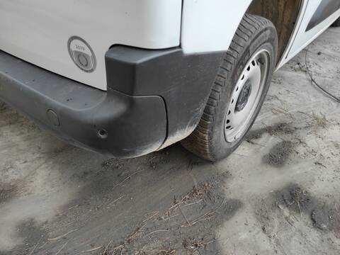 Foto 3ª: Paragolpes Trasero Opel Combo BH02 (2020)