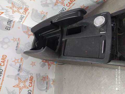 Foto 3ª: Consola Central Mercedes Clase C 160 C 220 CDI BLUEEFFICIENCY 204.302) COUPE 170CV 125KW [651911] (2011)