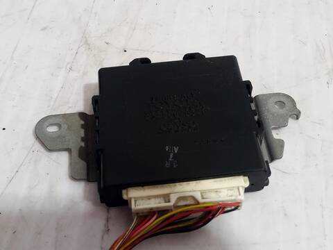 Centralita Motor ECU Toyota Prius BASIS AUT. 78CV