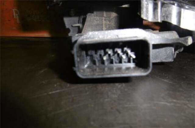 Cerradura Puerta Delantera Derecha Ford Focus 1.6