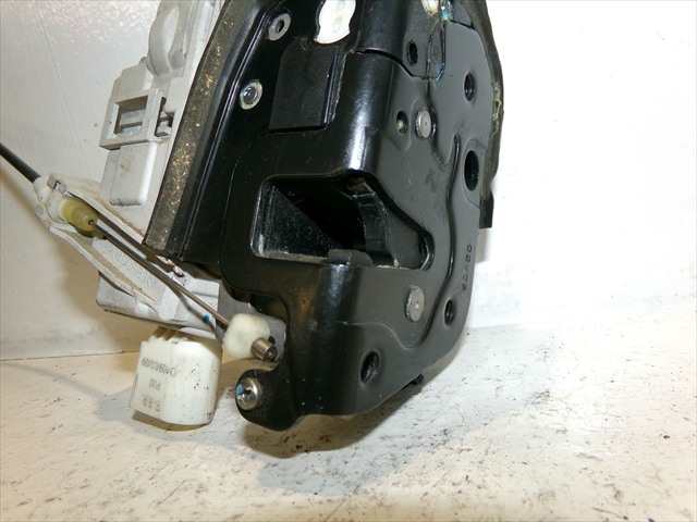 Foto 2ª: Cerradura Puerta Delantera Derecha Seat Exeo 2.0 TDI RANCHERA 2009-2013 [CAG] (2010)