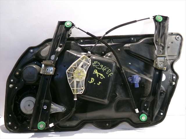 Foto 3ª: Elevalunas Eléctrico Delantero Izquierdo Volkswagen Passat 2.0 TDI RANCHERA, 2005-2011 [BKP] (2006)