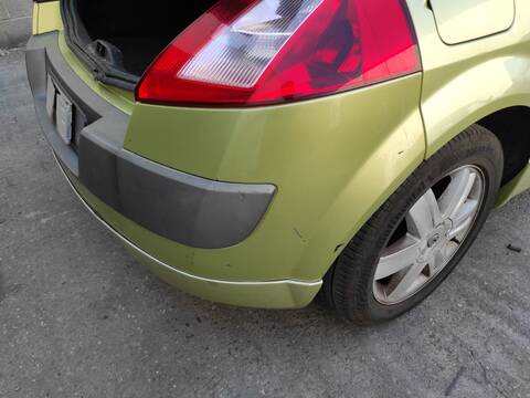 Foto 3ª: Paragolpes Trasero Renault Megane K4J730 BERLINA II BERLINA 3P (2003)