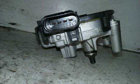 Foto 3ª: Motor Limpia Delantero Ford C Max 1.6 TDCI CAT 109CV 80KW FOCUS CAP) [G8DA] (2005)