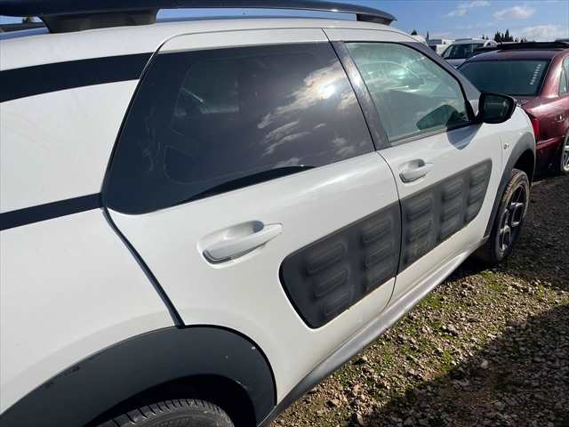 Foto 3ª: Puerta Trasera Derecha Citroen C4 1.6 HDI CACTUS [9H06] (2014)