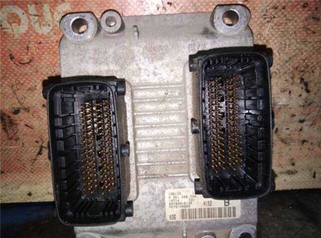 Foto 3ª: Centralita Motor ECU Alfa Romeo 147 1.6 T.SPARK ECO DISTINCTIVE [1.6 LTR. - 77 KW 16V CAT] [AR 37203]