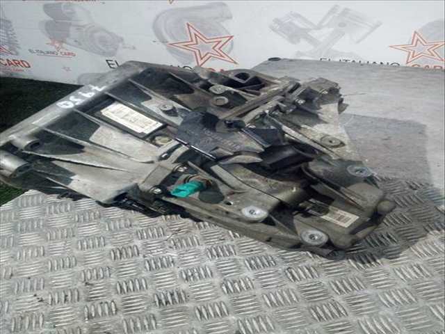 Foto 3ª: Caja Cambios Renault Megane LIFE BERLINA 116CV 85KW III BERLINA 5 P [H5F F4] (2016)