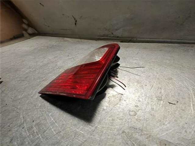 Foto 2ª: Piloto Portón Derecho Ssangyong Kyron 2.0 200 XDI LIMITED 4WD [2.0 LTR. - 104 KW TD-KAT]