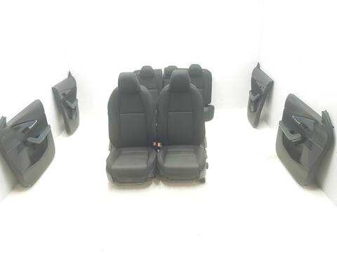 Juego Asientos Completos Mazda CX3 EVOLUTION 2WD