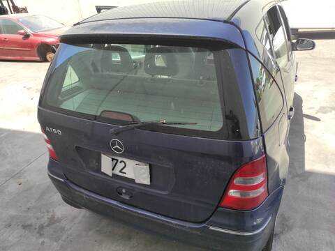 Portón Mercedes Clase A 140 166960