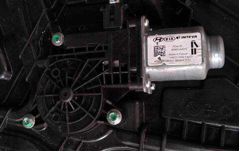 Foto 2ª: Elevalunas Eléctrico Delantero Derecho Hyundai i30 1.6 CRDI CAT 1582 CM3) 116CV (2017)