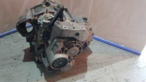 Foto 3ª: Caja Cambios Audi Q3 2.0 TDI 140CV 103KW [CFFB] (2012)