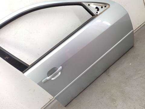 Foto 3ª: Puerta Delantera Derecha Ford Mondeo 2.0 16V TDDI - TDCI 115CV 85KW [HJBB] (2004)