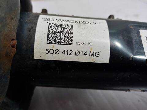 Foto 3ª: Amortiguador Delantero Derecho Volkswagen Golf COMFORTLINE BLUEMOTION AUT. 150CV (2013)