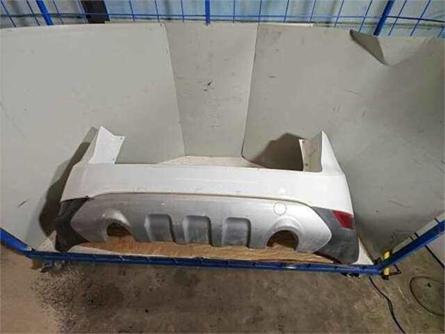 Paragolpes Trasero Ford Kuga TITANIUM 4X2