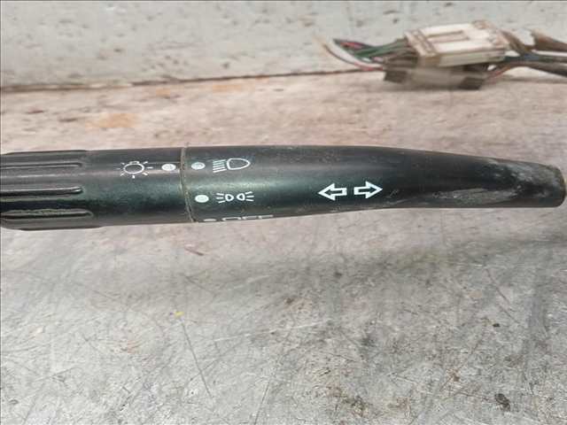 Foto 2ª: Mando Luces Mitsubishi Montero 2.5 DIESEL [4D56-T] (1997)