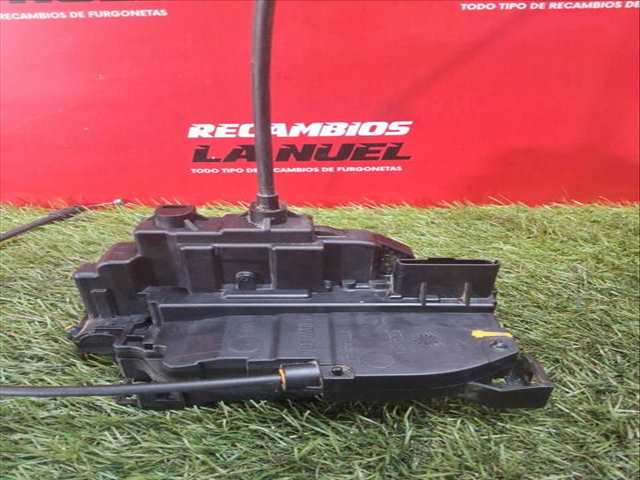 Foto 3ª: Cerradura Puerta Delantera Derecha Renault Master 2.3 DCI 125 FWD FV0C FV0D FV0G FV0H FV0J FV0K) 125CV 92KW FURGONETA [M9T 670,M9T 672,M9T 676,M9T 678,M9T 680,M9T 870,M9] (2013)