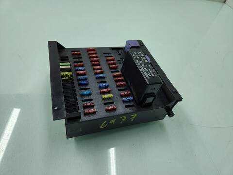 Caja Reles Fusibles Mercedes Atego 1023 4X2 OM 906 LA L LARGO) 231CV 170KW