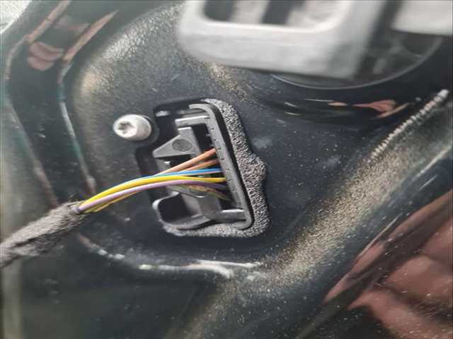 Foto 2ª: Cerradura Puerta Delantera Derecha Audi A1 25 TFSI BASICO 95CV 70KW [DLAC] (2022)
