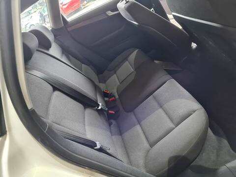 Asientos Traseros Audi A3 1.6 TDI AMBIENTE 105CV 77KW