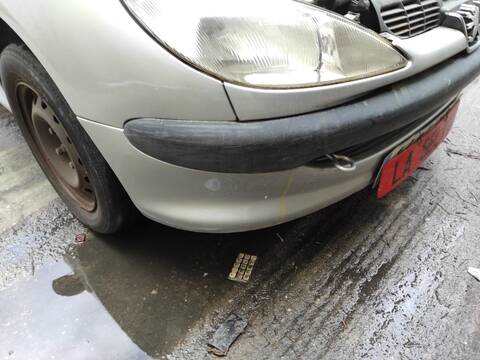 Foto 3ª: Paragolpes Delantero Peugeot 206 KFW (2001)