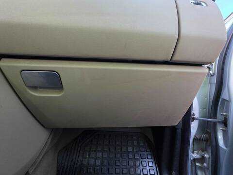 Guantera Land Rover Discovery TDV6 S 211CV 155KW