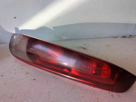 Foto 3ª: Piloto Trasero Derecho Nissan X-Trail COMFORT 2.2 DCI DIESEL CAT 136CV (2001)