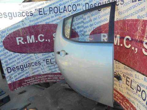 Foto 2ª: Puerta Trasera Derecha Mitsubishi L200 2.5 DI-D CAT 167CV 123KW [4D56] (2008)