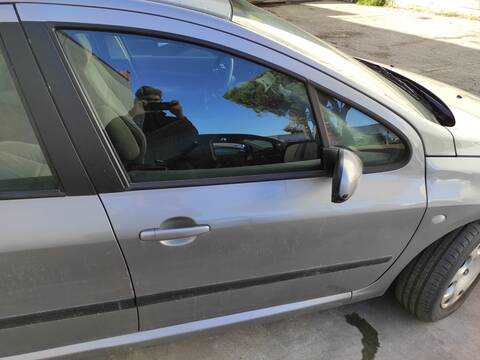 Puerta Delantera Derecha Peugeot 307 RHY